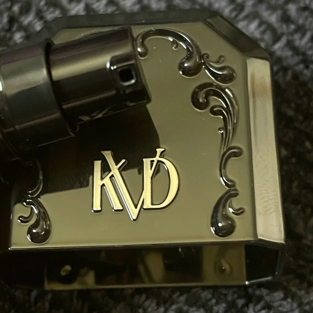 Foundation - Cream - Picture 3 of 6